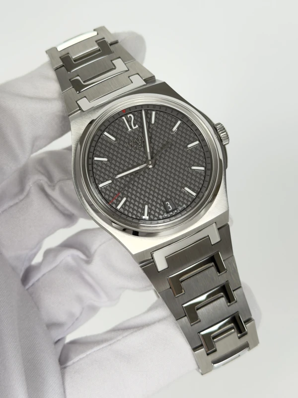 Czapek Passage de Drake Black Ink ANTARCTIQUE  Passage de Drake ROARING FORTIES 2