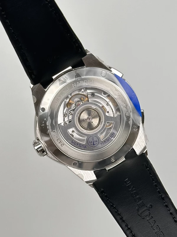 Ulysse Nardin Dual Time 42 mm 243-20/42 9