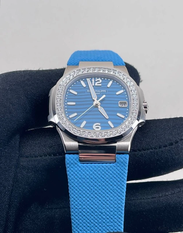 Patek Philippe Lady 7010 7010G-013 8