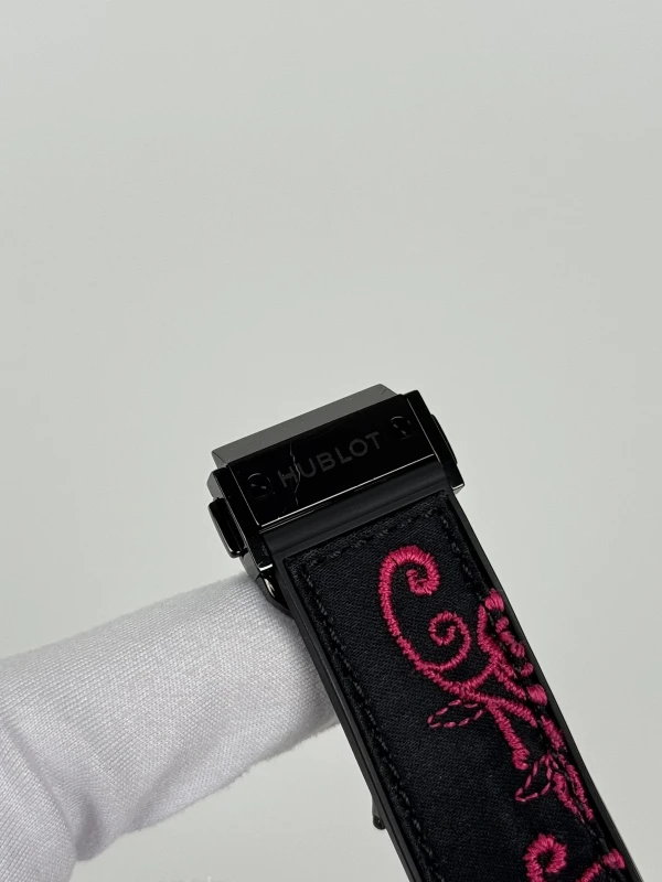 Hublot Broderie Skull 41 mm 343.CP.6590.NR.1233 8