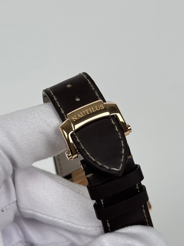 Patek Philippe 5712 5712R-001 8