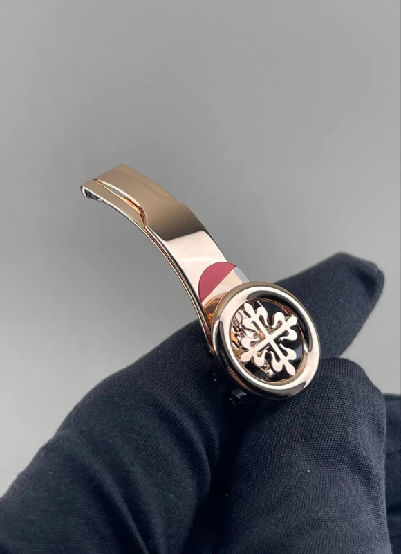Patek Philippe 5327R-001 6