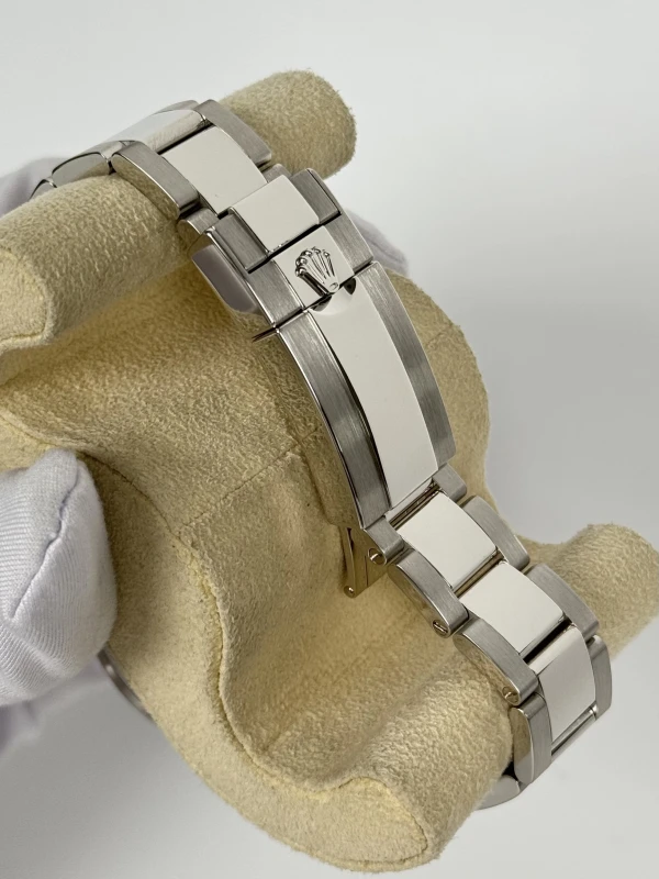 Rolex Cosmograph 40mm Platinum 126506-0001 5