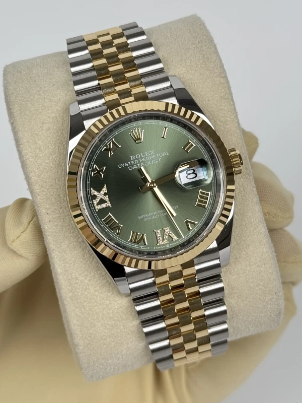 Rolex 36 mm, Oystersteel and yellow gold 126233-0025 3