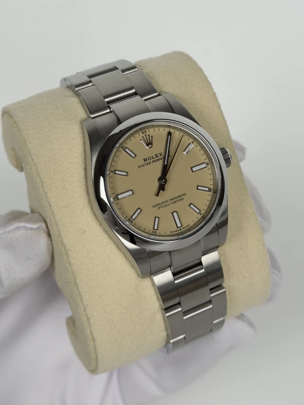 Rolex 34 mm Steel 124200-0007 2