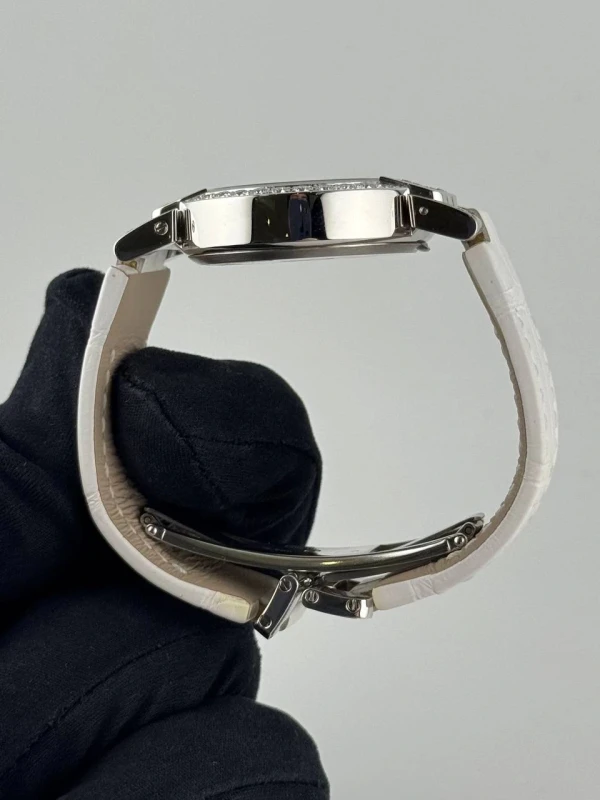 Harry Winston 200UCQ32W 4