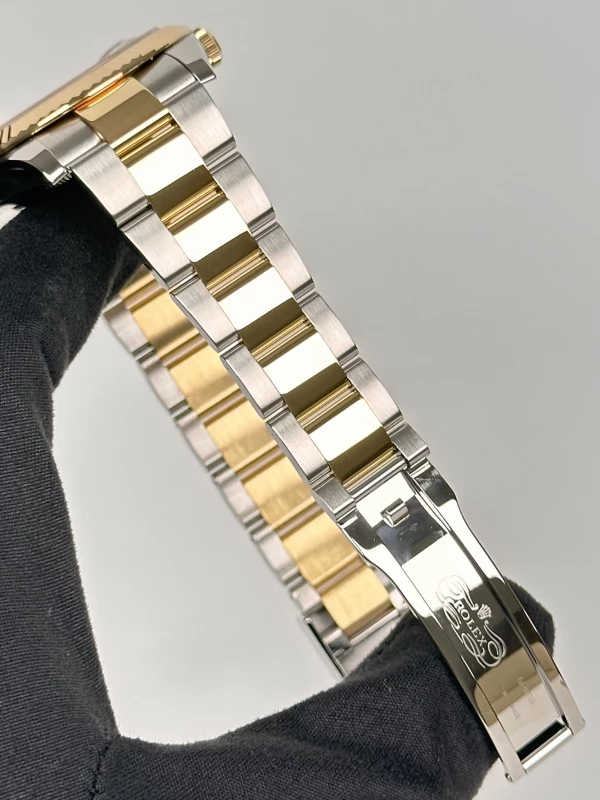 Rolex 41mm Steel and Yellow Gold 126333-0013 6