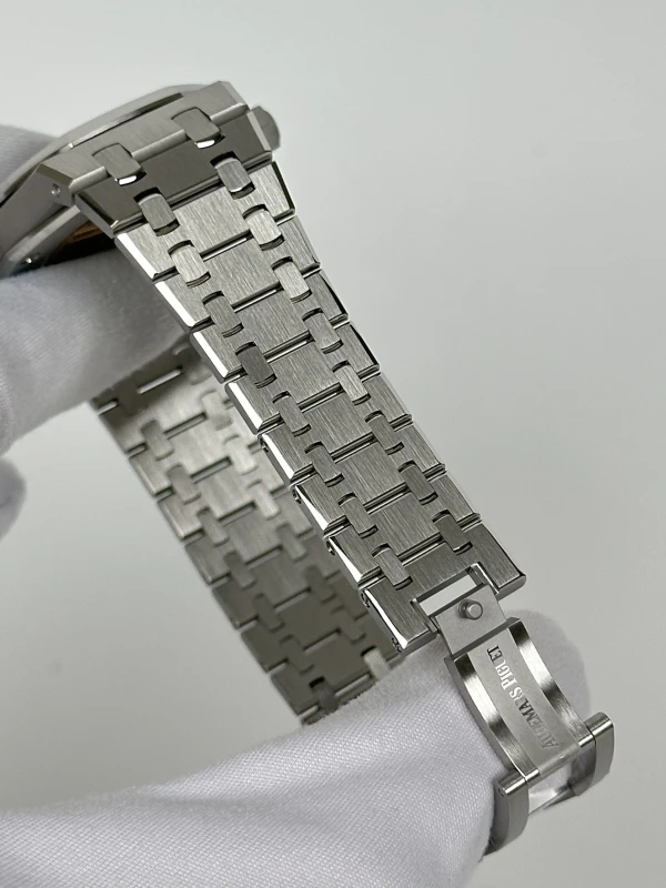Audemars Piguet Selfwinding 37 mm 15551ST.ZZ.1356ST.05 6