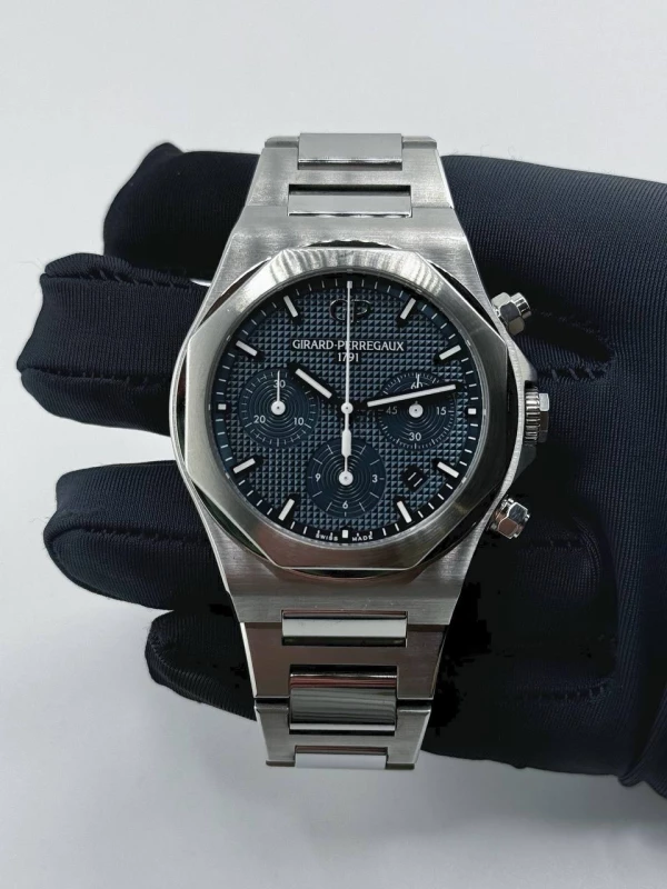 Girard Perregaux Chronograph 42 mm 81020-11-431-11A 2