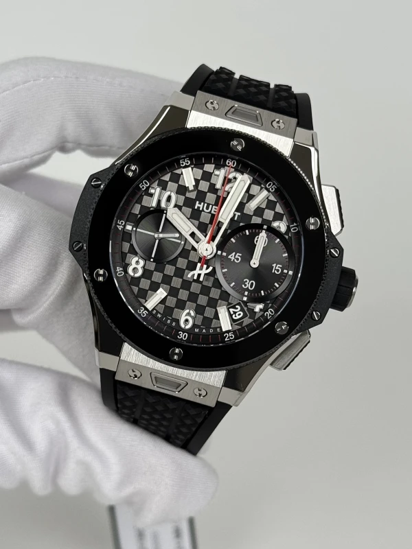 Hublot 20th Anniversary Titanium Ceramic 431.NM.1337.RX 4