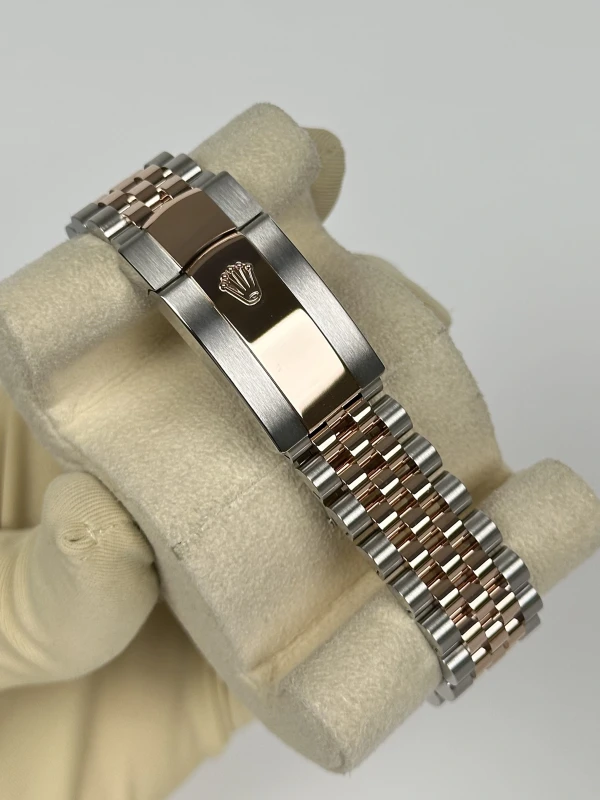 Rolex 36mm Steel and Everose Gold 126231-0021 4