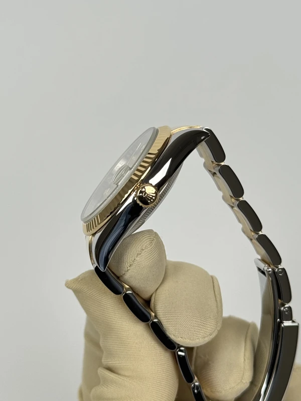 Rolex 36mm Steel and Yellow Gold 126233-0018 4