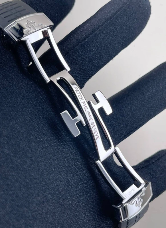 Patek Philippe Travel Time 5164A-001 7