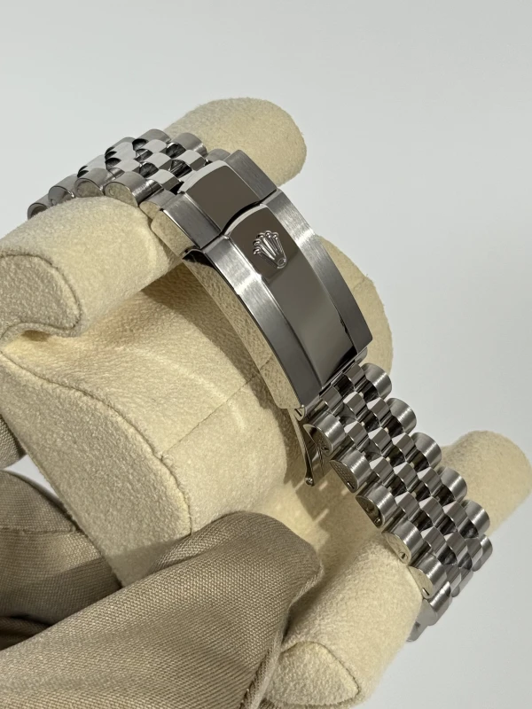 Rolex 41 mm, steel and white gold 126334-0002 4