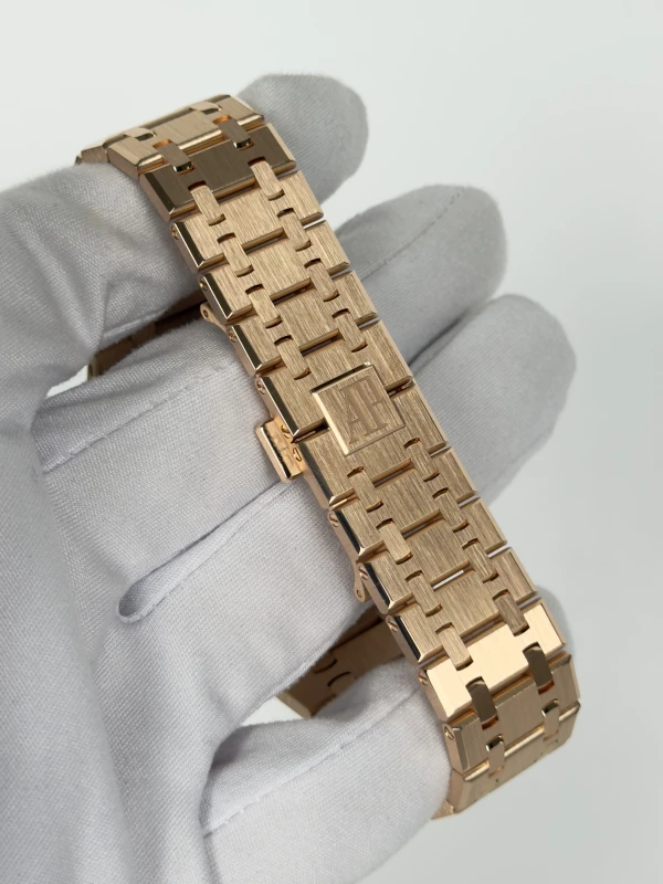 Audemars Piguet 15510OR.OO.1320OR.03 4