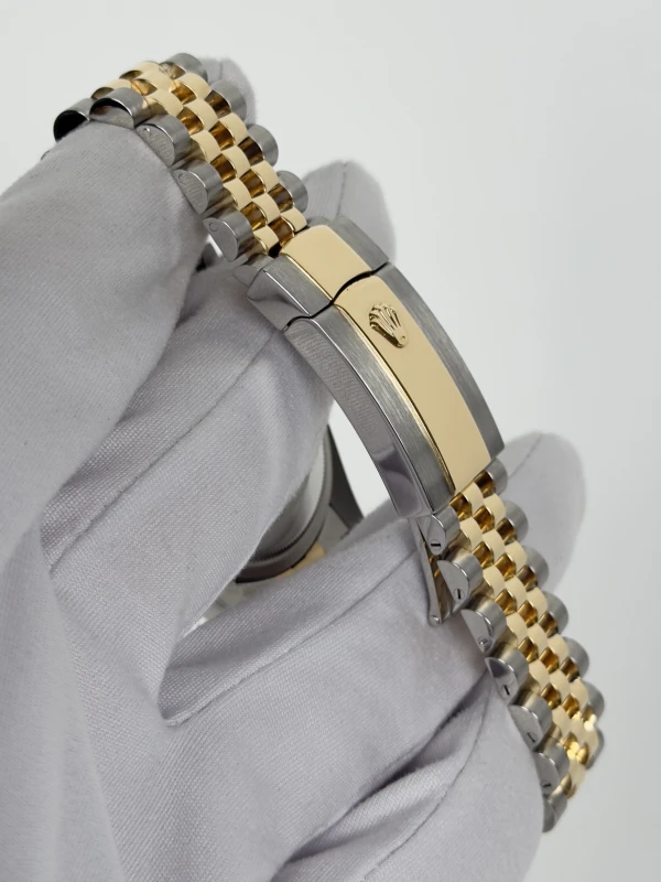 Rolex 36 MM, OYSTERSTEEL AND YELLOW GOLD 126233-0017 3
