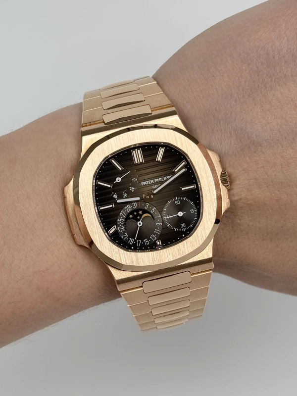 Patek Philippe NAUTILUS 5712/1R-001 8