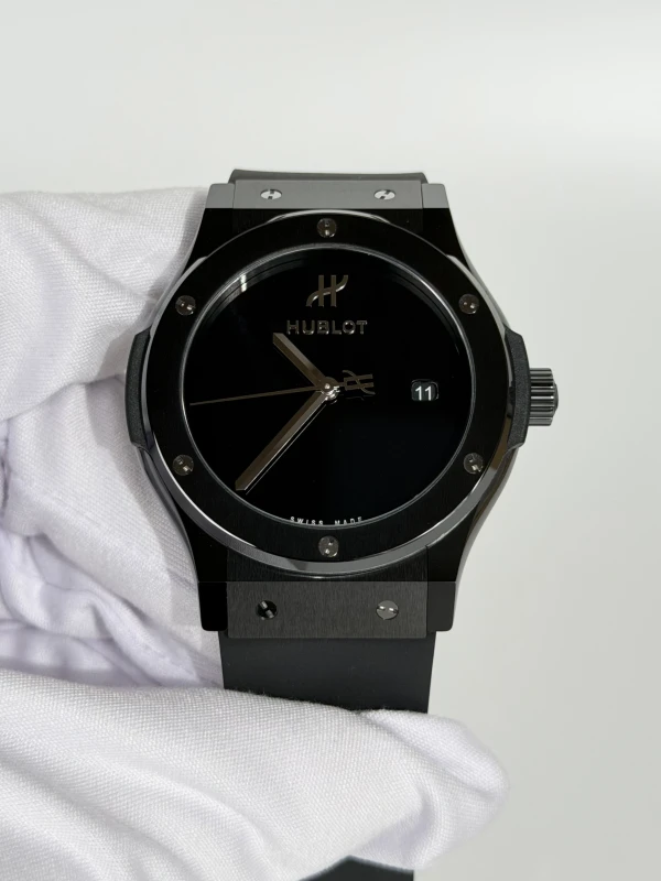 Hublot Classic Fusion Black Magic 542.CX.1270.RX.MDM 2