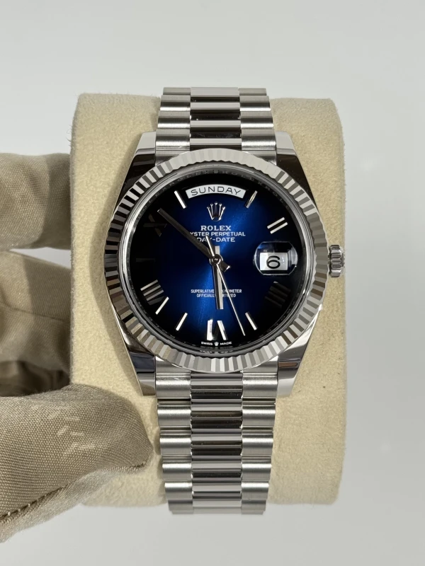 Rolex Platinum 40 mm 228236-0024 2