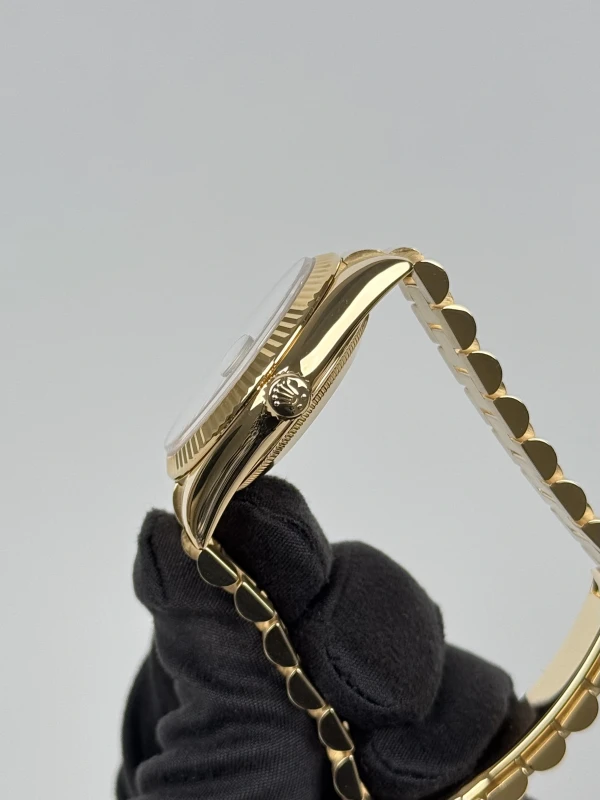 Rolex 36mm Yellow Gold 118238-83208 4