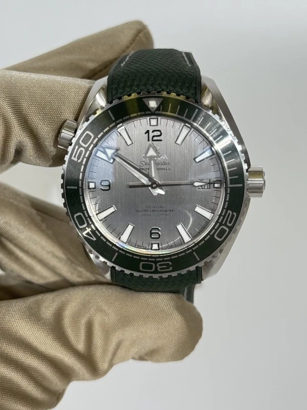 Omega Planet Ocean 600 m 215.32.44.21.06.001 2