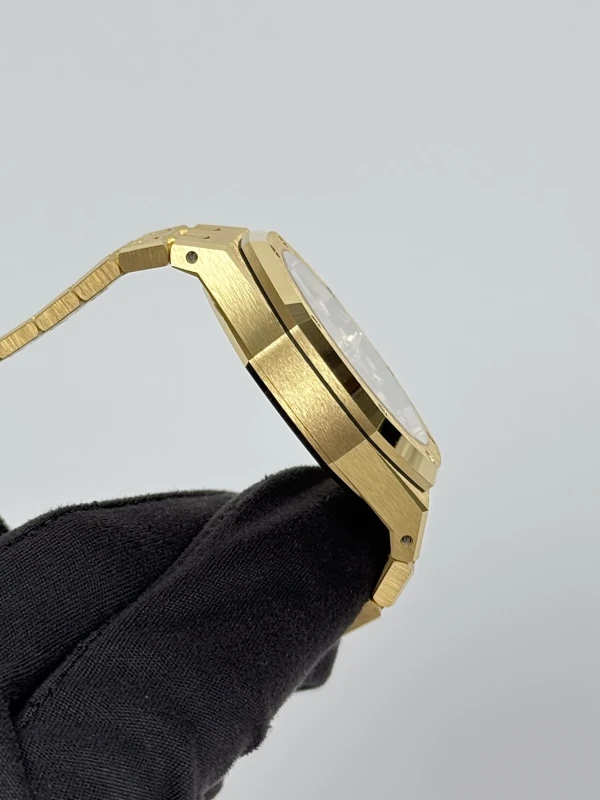 Audemars Piguet 26730BA.OO.1320BA.01 4