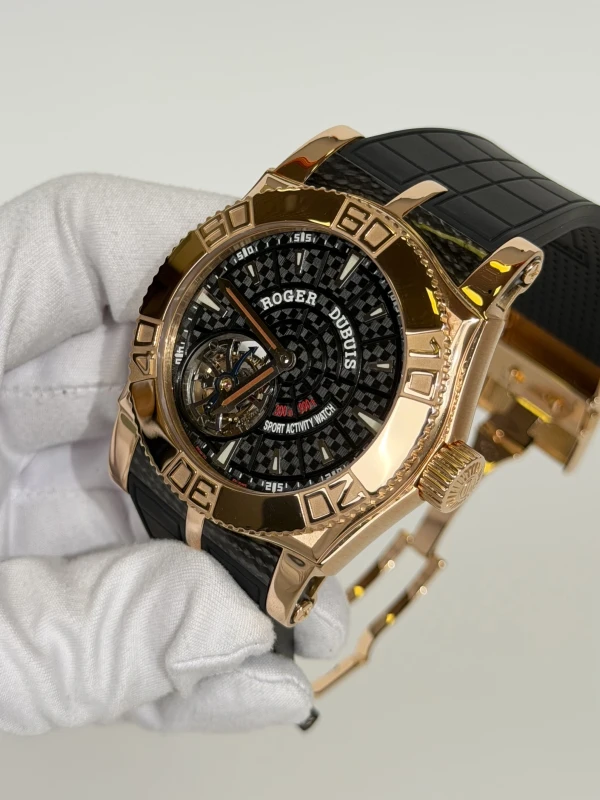 Roger Dubuis SE48 029 53 4