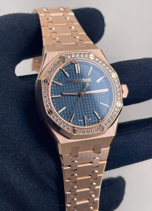 Audemars Piguet "50TH ANNIVERSARY" 15551OR.ZZ.1356OR.02 3