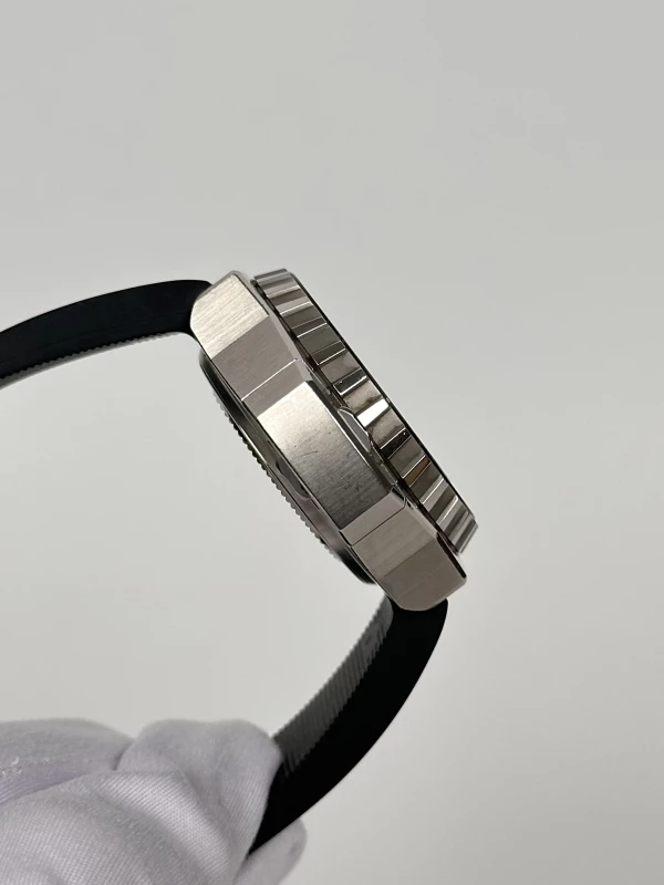 Omega Ploprof 1200M Co‑Axial Chronometer 55 x 48 mm 224.32.55.21.01.001 5