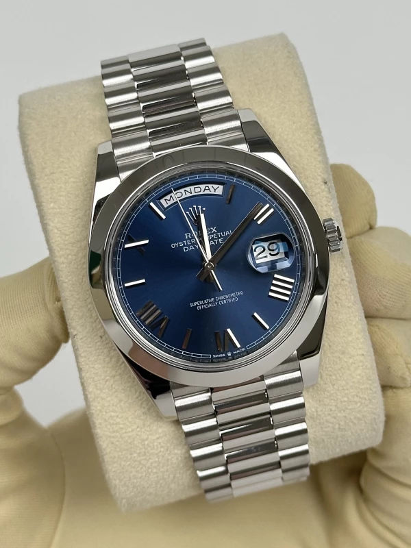 Rolex 40 mm, platinum 228206-0015 3