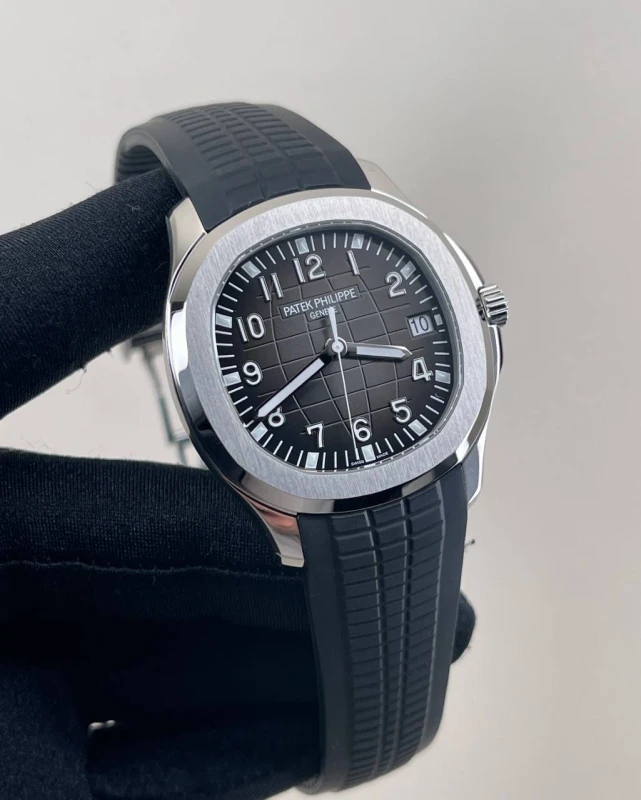 Patek Philippe 5167 5167A-001 3