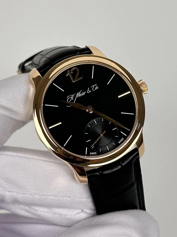 H. Moser & Cie Endeavour 3