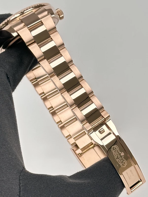 Rolex 42 mm, Everose gold 326935-0007 6