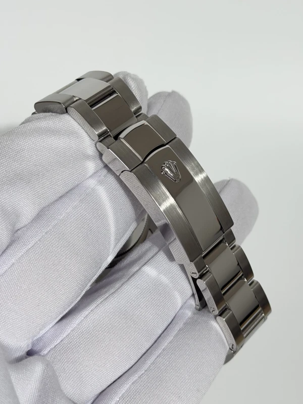 Rolex 36mm Diamonds 126200 3