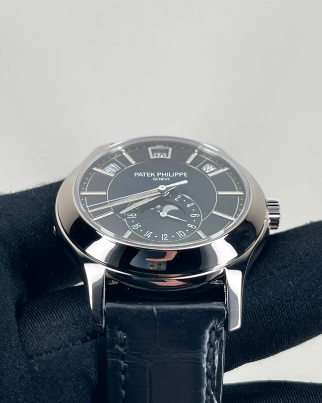 Patek Philippe ANNUAL CALENDAR 5205 5205G-013 4