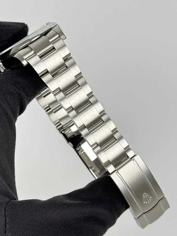 Rolex Perpetual 36 126000-0005 5