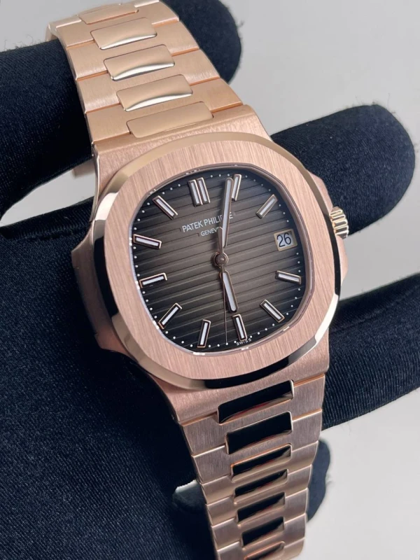 Patek Philippe 5711/1 5711/1R-001 3