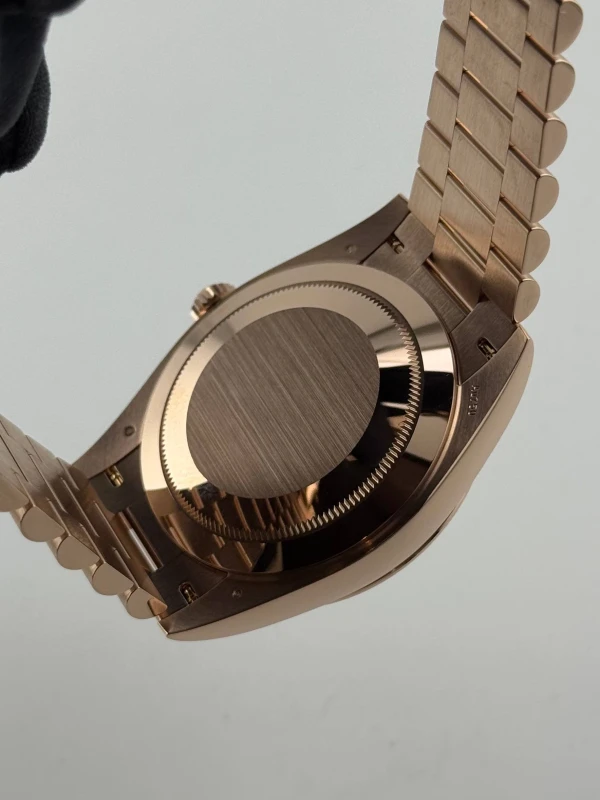 Rolex 40 mm Everose Gold 228235-0025 5