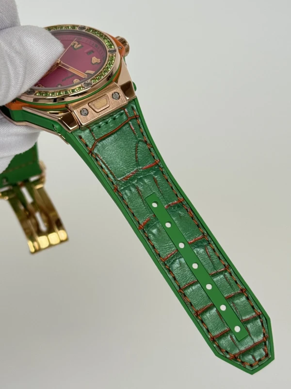 Hublot Pop Art King Gold Apple 39mm 465.OG.7398.LR.1222.POP16 5