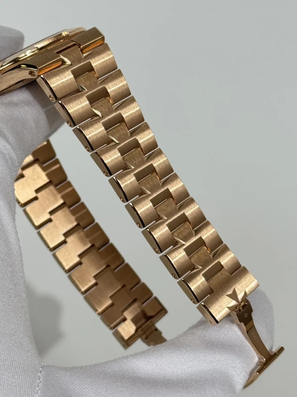 Vacheron Constantin OVERSEAS ULTRASLIM PERPETUAL CALENDAR 4300V/220R-H144 4