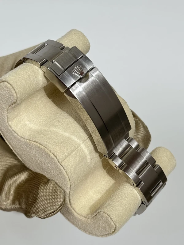 Rolex 41 mm Steel 124060-0001 4