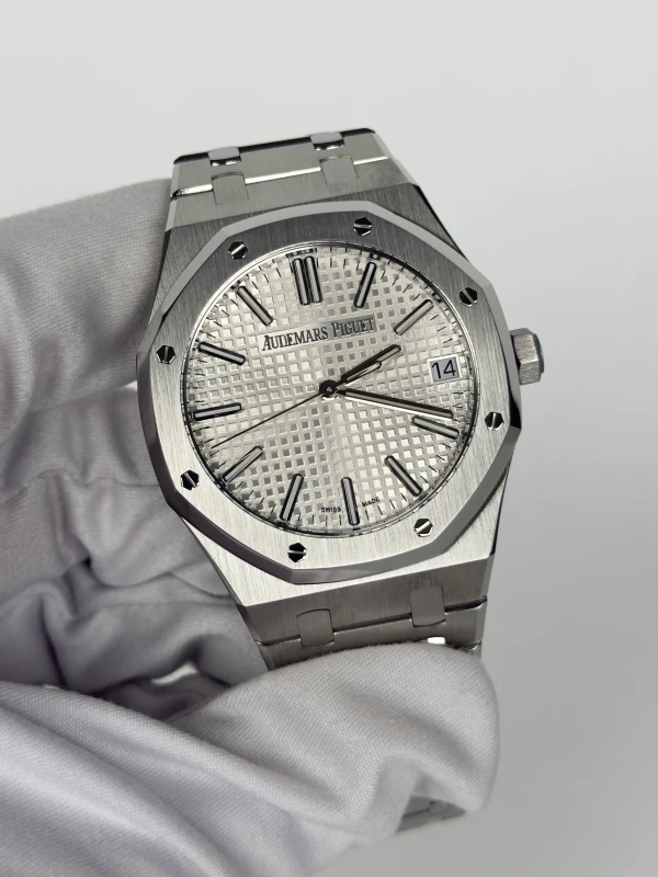 Audemars Piguet Selfwinding 15510ST.OO.1320ST.03 3