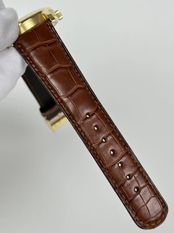 A. Lange & Sohne Time Zone 41.9мм 116.021 7