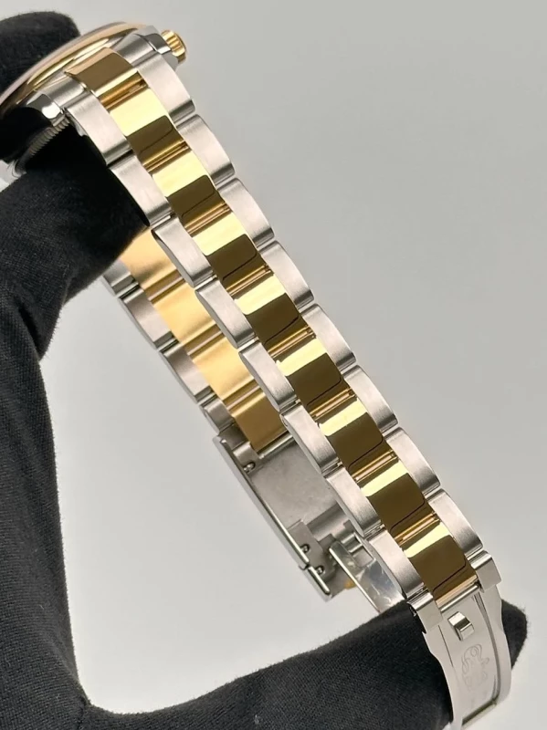 Rolex 31 mm, Oystersteel and yellow gold 178243-0076 6