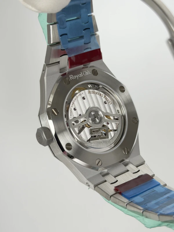 Audemars Piguet Royal Oak Selfwinding "50th Anniversary" 37 mm 15551ST.ZZ.1356ST.01 6