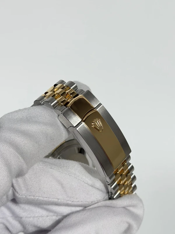 Rolex 36 mm, Oystersteel and yellow gold 126233-0015 5