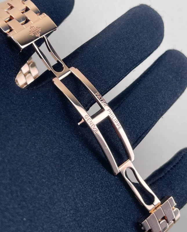 Patek Philippe 5204 Split-Seconds Chronograph and Perpetual Calendar 5204/1R-001 7