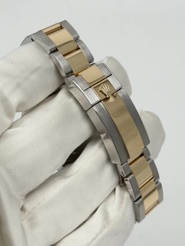 Rolex Cosmograph 40mm Steel and Yellow Gold 116523 3