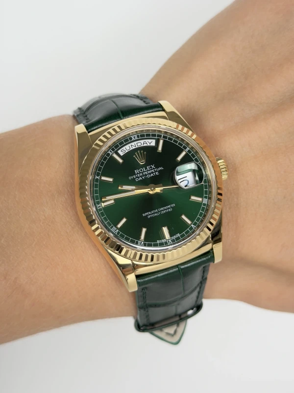 Rolex 36 mm, yellow gold 118138-0003 7