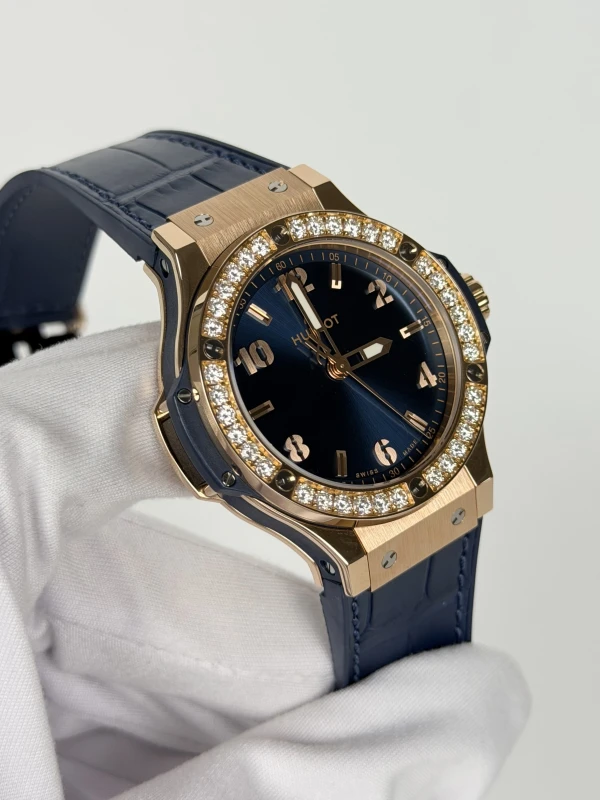 Hublot Gold Blue Diamonds 38mm 361.PX.7180.LR.1204 2